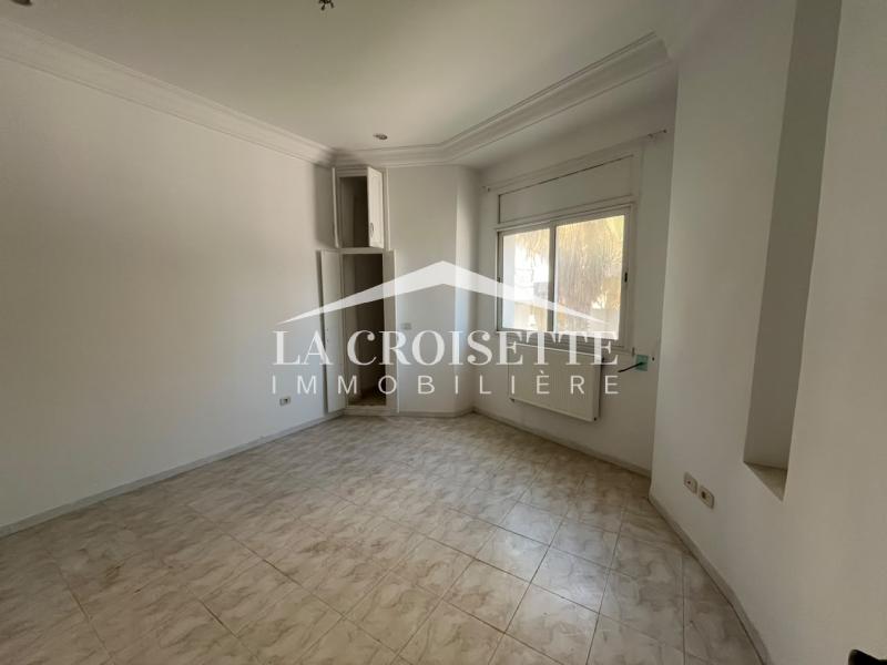 Appartement S+2 avec terrasse vue sur mer à La Marsa